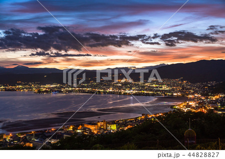 《長野県》諏訪湖の夜景・立石公園より 44828827