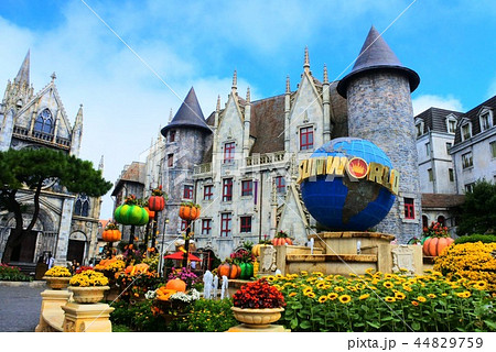 雲の上のテーマパーク バナヒルズ が息を飲む美しさ 雲の上のテーマパーク バナヒルズ が息を飲む美しさ 44829759