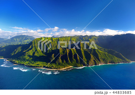 Beautiful aerial view of spectacular Na Pali coast 44833685