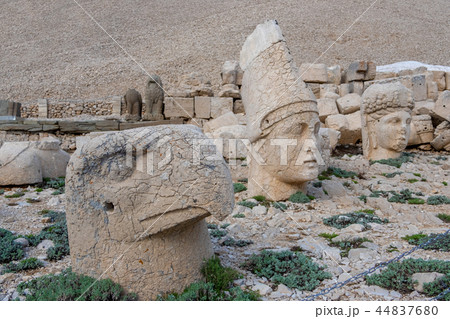 Nemrut Dagi, Anatolia, Turkey top the god Apollo Nemrut Dagi, Anatolia, Turkey top the god Apollo 44837680