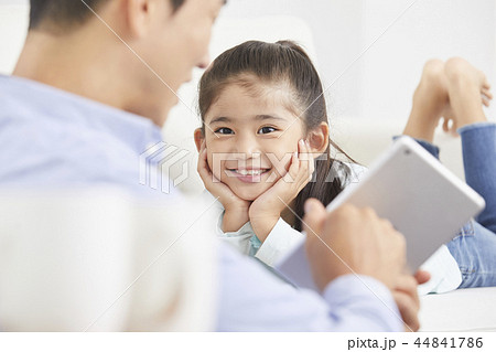 娘 笑顔 微笑 44841786