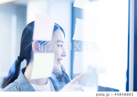 女性 女性 44848865