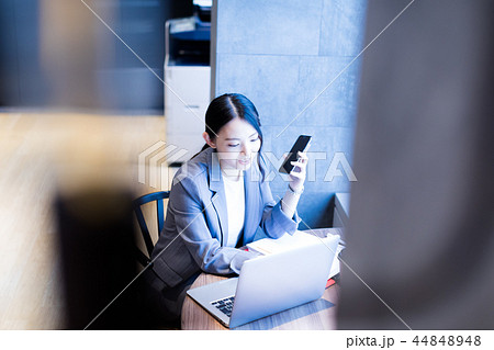 女性 女性 44848948