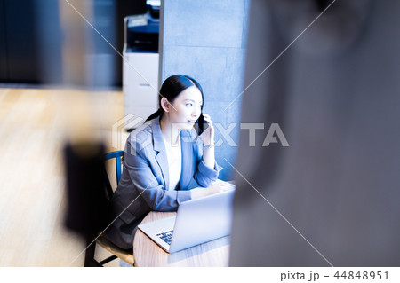 女性 女性 44848951