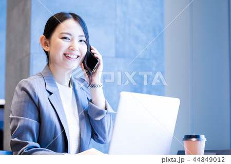 女性 女性 44849012