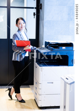 女性 女性 44849085