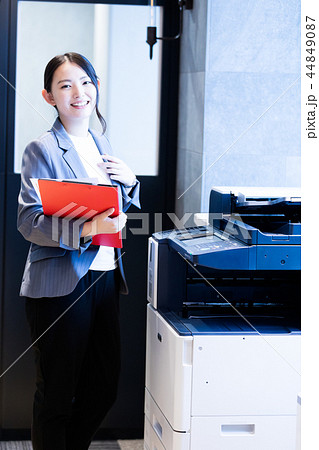 女性 44849087