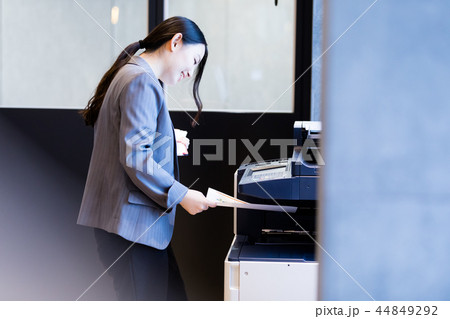 女性 44849292
