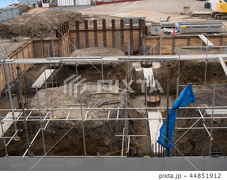 ビル建設現場 44851912