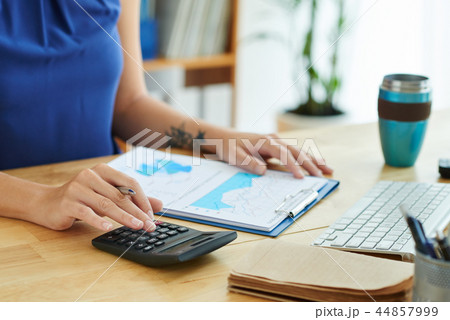 Counting income Counting income 44857999