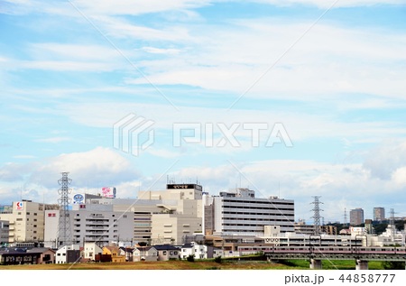 京王線 聖蹟桜ヶ丘駅周辺 18 9 の写真素材