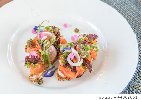 smoked salmon Canape 44862661