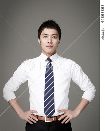 ビジネスマン 意欲 若い男 44863863