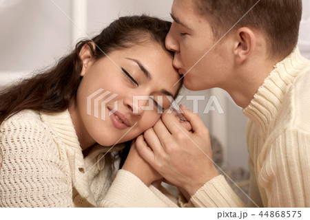romantic couple portrait, love concept romantic couple portrait, love concept 44868575