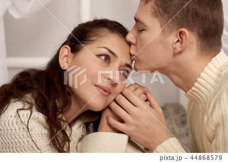 romantic couple portrait, love concept romantic couple portrait, love concept 44868579