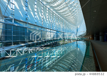 東京国際フォーラム　青空 44869532
