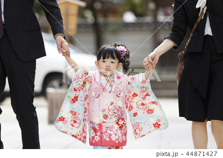 七五三 三歳 女の子 44871427