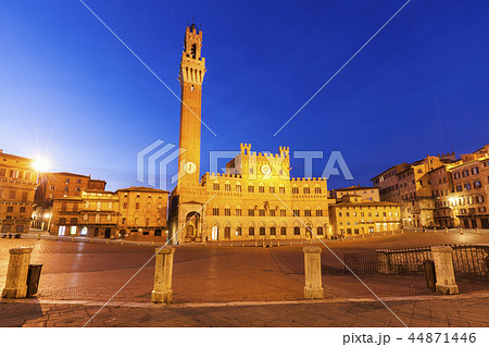 Siena town hall 44871446