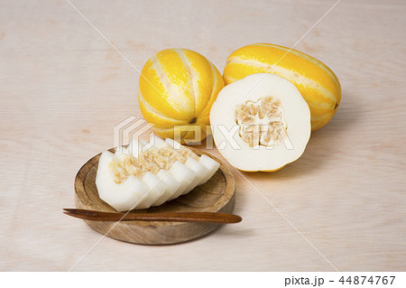 Delicious summer fruits object photo, tomato, oriental melon and watermelon 084 Delicious summer fruits object photo, tomato, oriental melon and watermelon 084 44874767