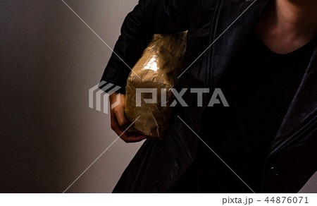 ハードボイルド 44876071