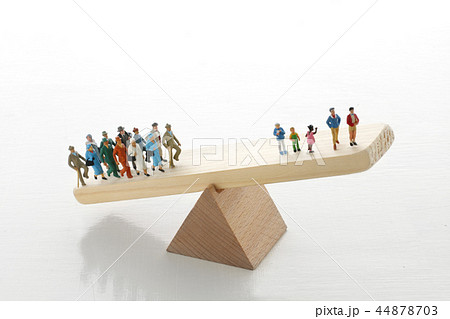 高齢化社会 44878703