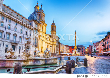 Moor Fountain and Sant'Agnese in Piazza Navona, Ro Moor Fountain and Sant'Agnese in Piazza Navona, Ro 44879668