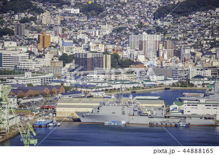 長崎 石岳展望台から見た佐世保市街と佐世保港 44888165