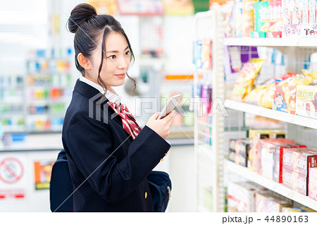 コンビニ(女子高生) コンビニ(女子高生) 44890163