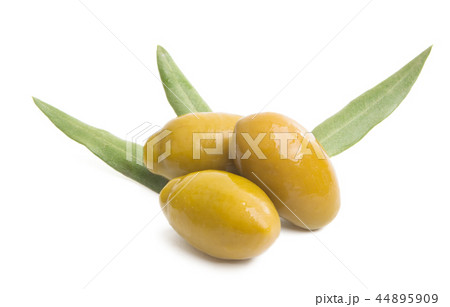 large olives isolated 44895909