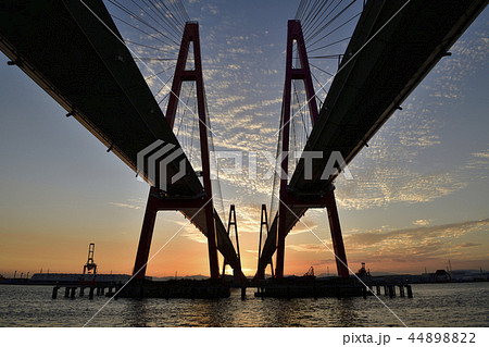 名港西大橋の夕景 44898822