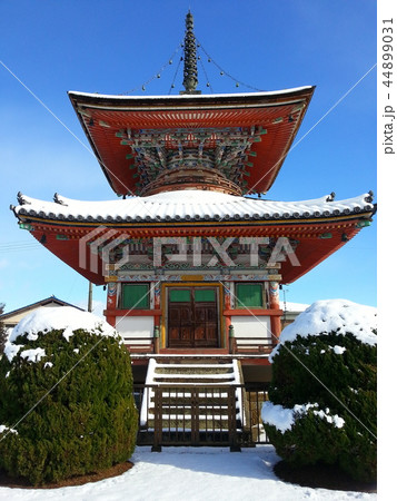 【兵庫県】　雪と多宝塔 44899031