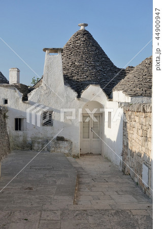 イタリア　アルベロベッロ　風景 44900947