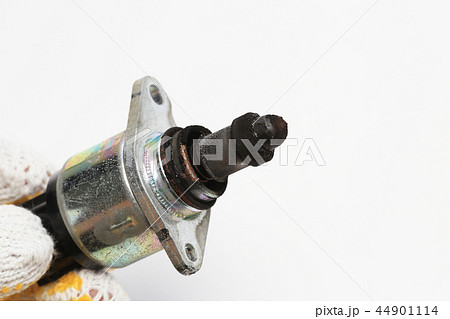 車のISCVの洗浄作業 44901114