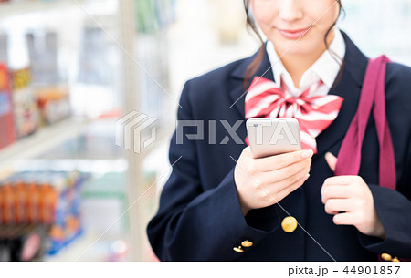 コンビニ(女子高生) コンビニ(女子高生) 44901857