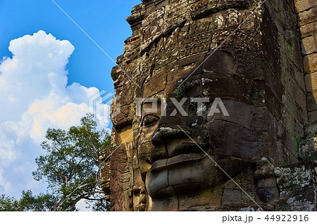 カンボジア　遺跡　バイヨン　世界遺産　クメールの微笑み 44922916