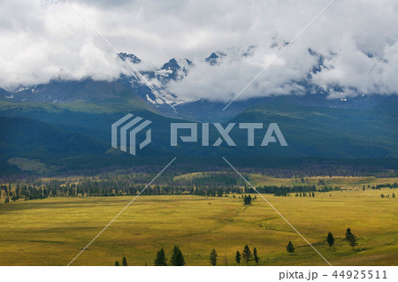 Scenic view of the snow-coverede in the Altai  44925511