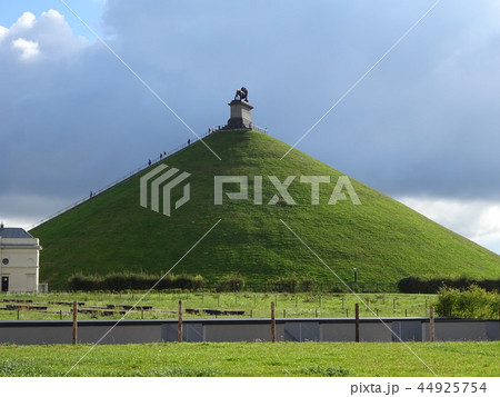 ワーテルロー古戦場跡 44925754