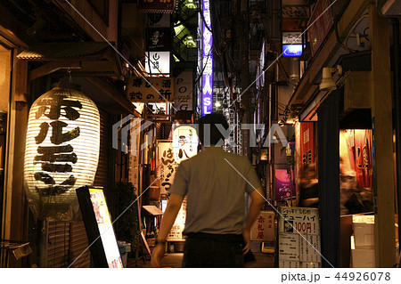 日本の東京都市景観　夜の新橋 44926078