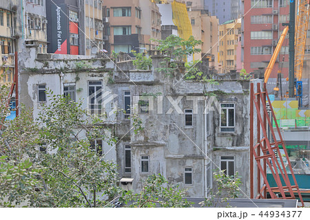 an old apartment name of tong lau 44934377