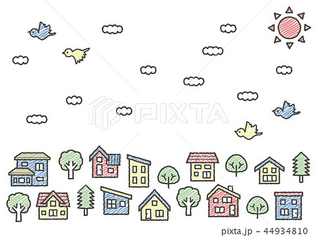 デフォルメした家と木の並び 空と雲と鳥 手書き風線画落書き風着色ありのイラスト素材