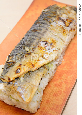 焼き鯖寿司 44935652