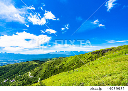 長野県 車山高原 山頂の眺めの写真素材