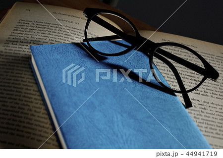 真夜中の読書 44941719