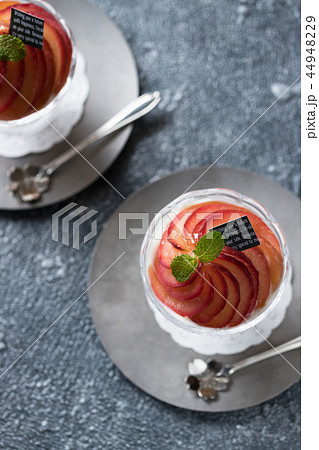 りんごのヨーグルトパフェ 44948229
