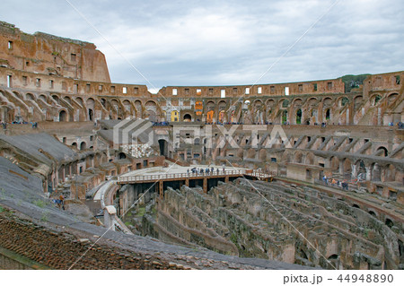 イタリア　コロッセオ 44948890