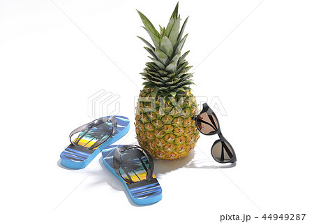 パインとビーサンとグラサン 44949287