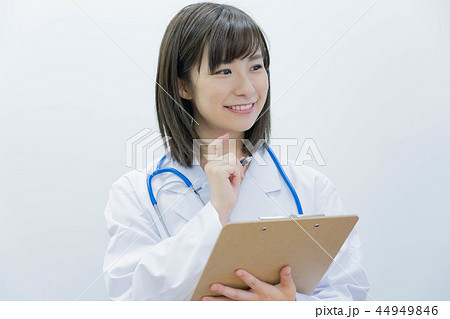 女性　医者　ポートレート 44949846