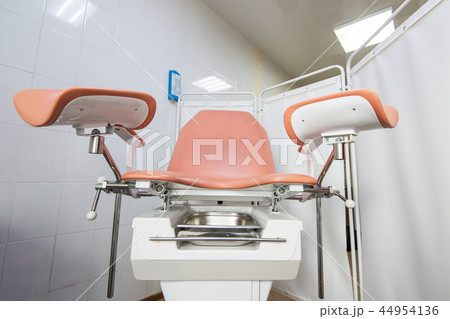 Gynecological cabinet in modern clinic 44954136