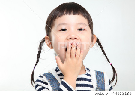 女の子 笑い 同心 44955139