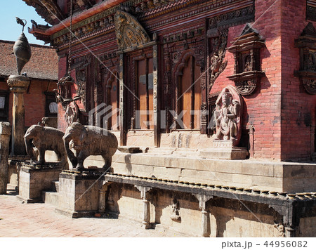 ネパール・チャングナラヤン寺院 / Changu Narayan Temple, Nepal 44956082